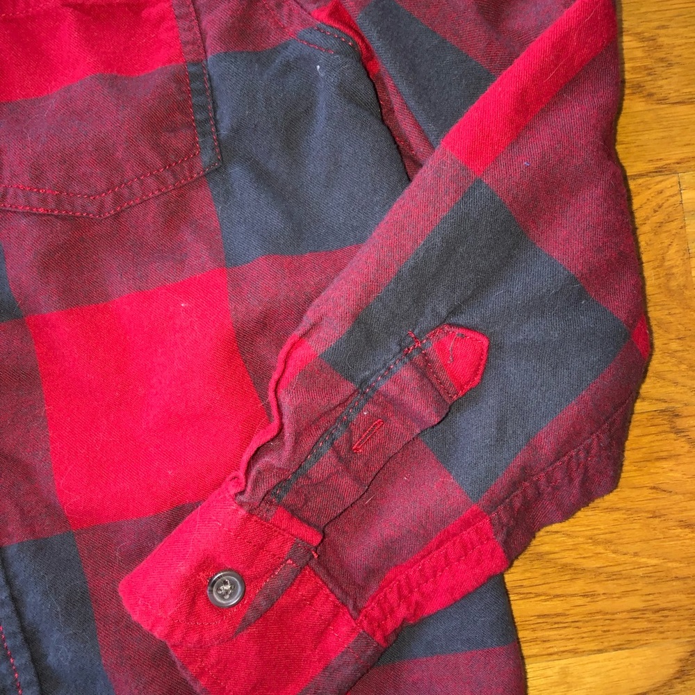 Cat and Jack Boys small 6/7 long sleeve shirt - Picture 2 of 4